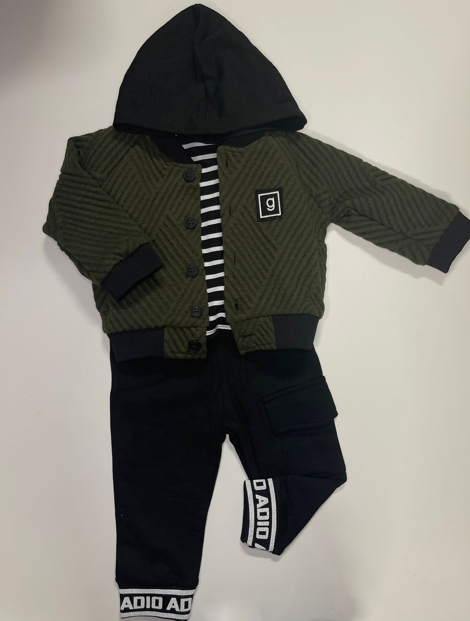 054a8ca0-99bf-4e30-95f4-a8681a8f730c