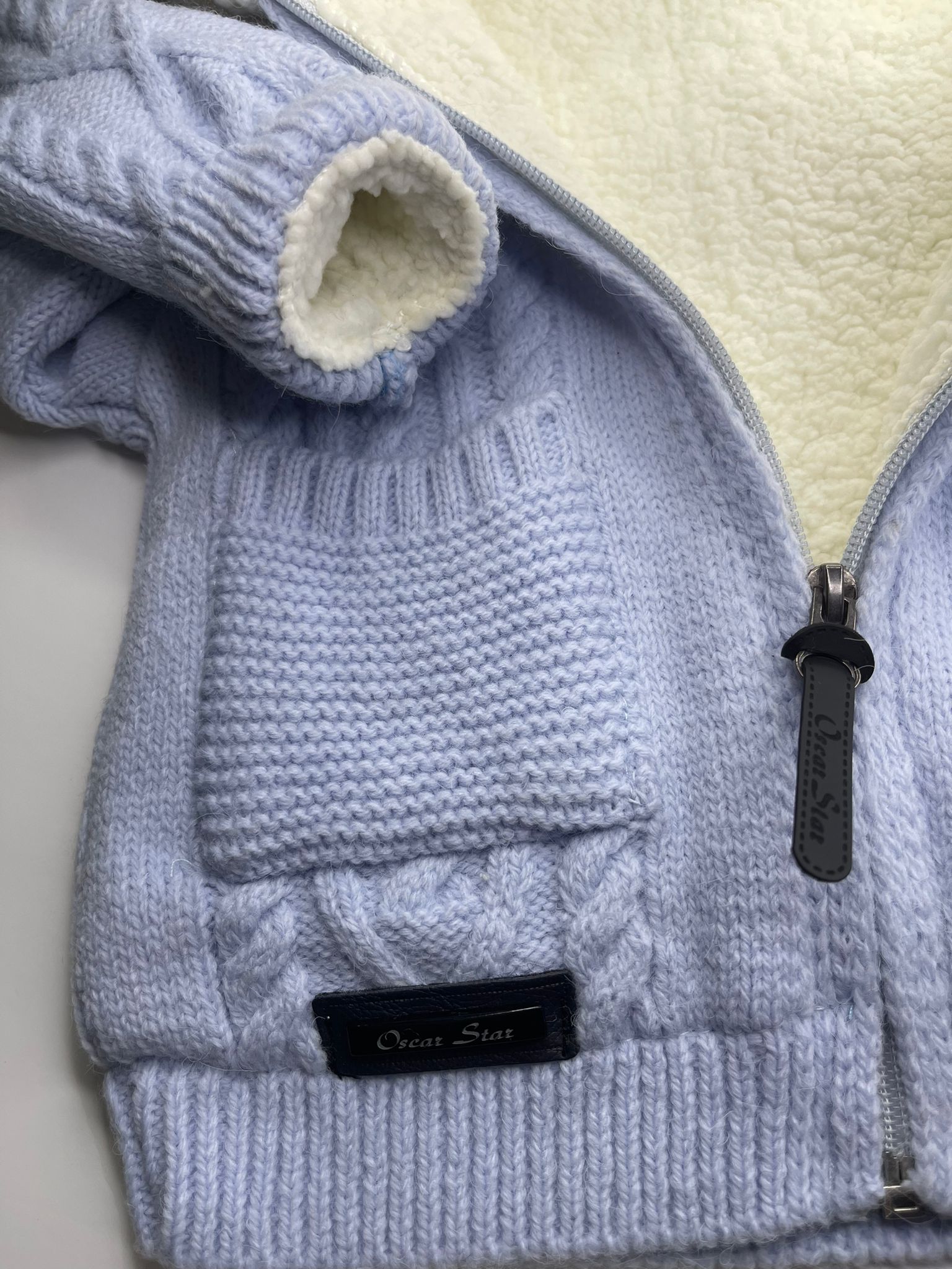 179cd551-c6a6-41d8-b6b5-a3213469df8b